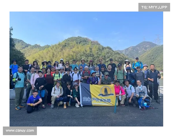 皇藏峪举办自行车骑行和跑山徒步活动吸引400名运动爱好者参与挑战 皇藏峪举办自行车骑行和跑山徒步活动吸引400名运动爱好者参与挑战