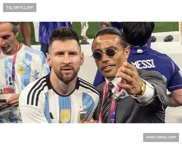 梅西携家人观酷玩演唱会全场热烈呼喊其名字梅西羞涩回避场面温馨 梅西携家人观酷玩演唱会全场热烈呼喊其名字梅西羞涩回避场面温馨